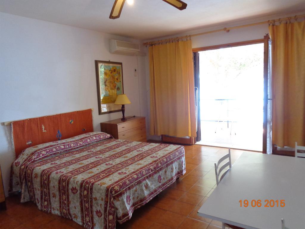 Residence La Calle Isola D'Elba Habitación foto